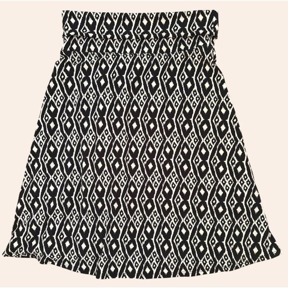 NWT New Max Edition Black White Fold Over Pleated Casual Work Skirt S - Picture 3 of 9